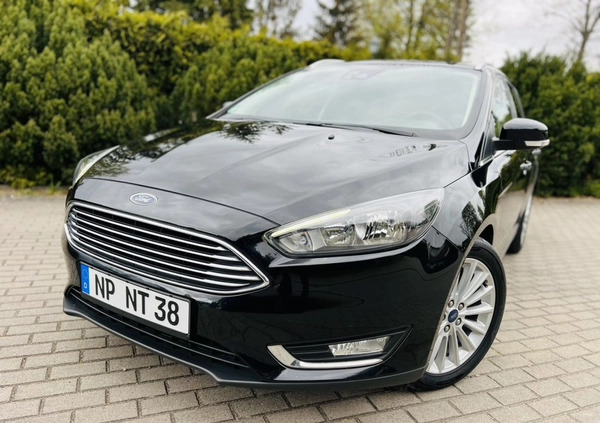 Ford Focus cena 35900 przebieg: 104000, rok produkcji 2015 z Radzymin małe 781